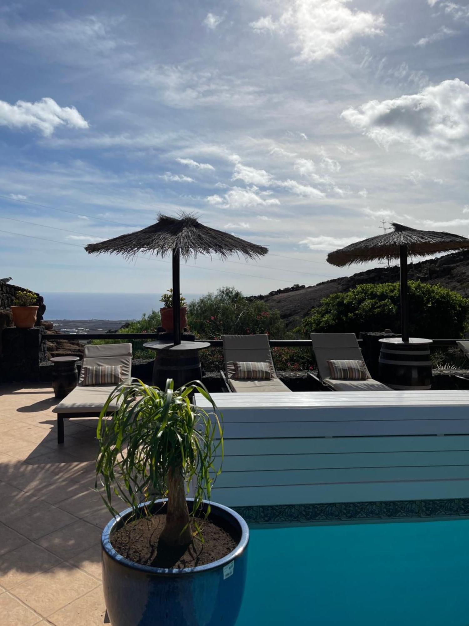 Castillo Lanzarote Villa Bailey - Luxury Villa - Pet Friendly With Heated Pool La Asomada  Exterior photo