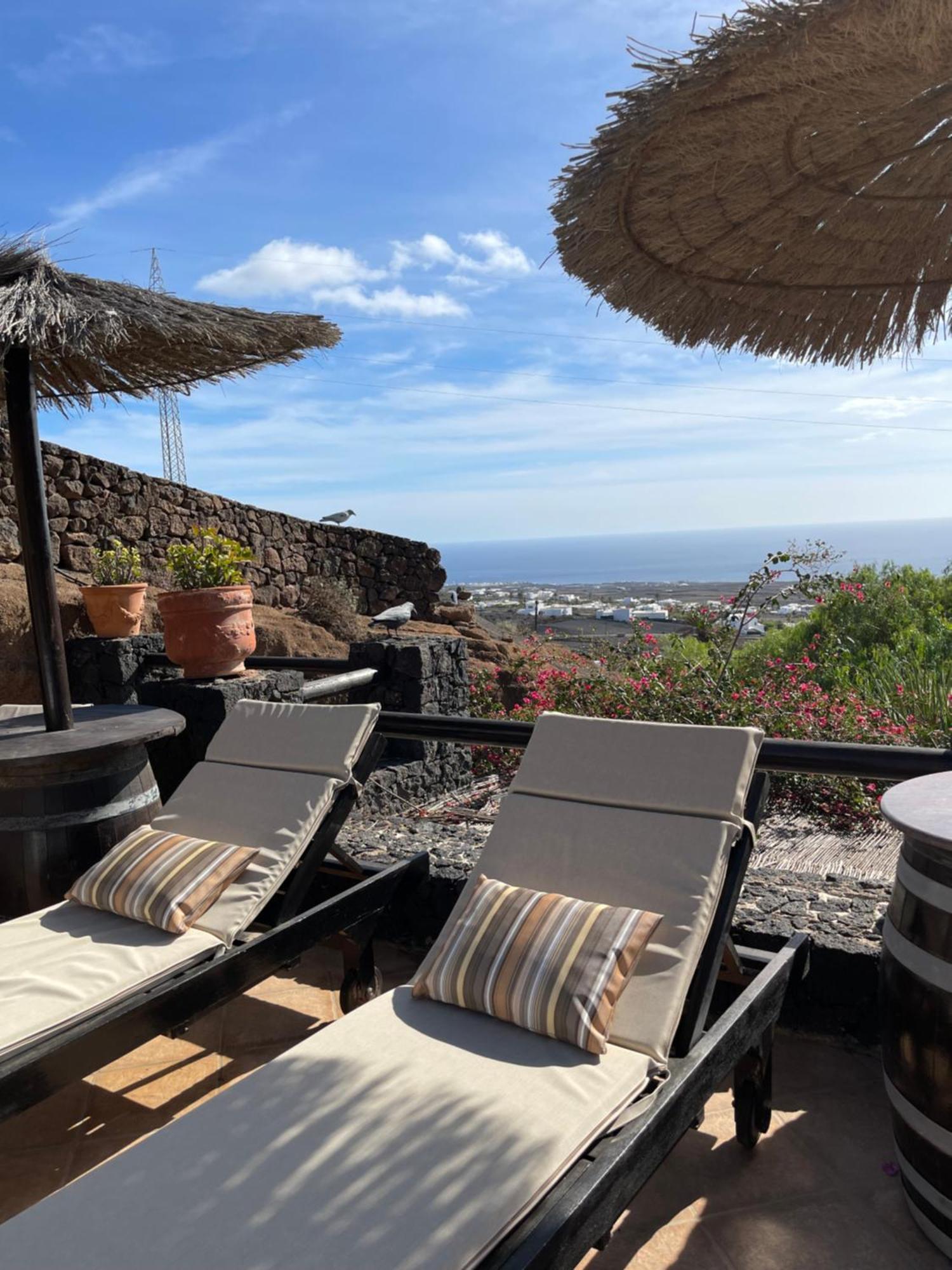 Castillo Lanzarote Villa Bailey - Luxury Villa - Pet Friendly With Heated Pool La Asomada  Exterior photo