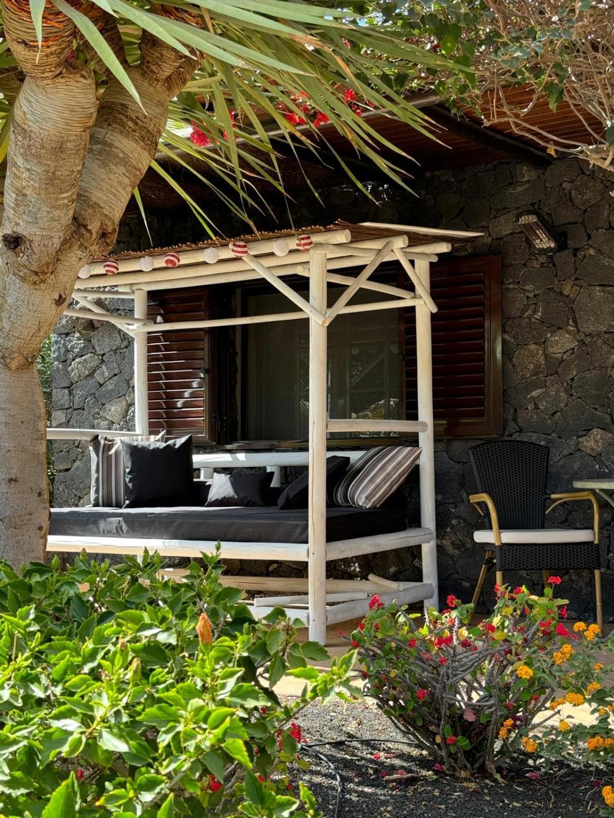 Castillo Lanzarote Villa Bailey - Luxury Villa - Pet Friendly With Heated Pool La Asomada  Exterior photo